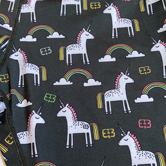 IAB unicorn capri leggings - Picture 3 of 7